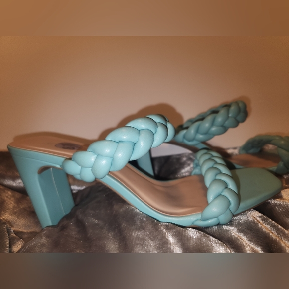 Soda Blue Braided Chunky Heel Square Toe Womens US Size 8.5 - Picture 2 of 8